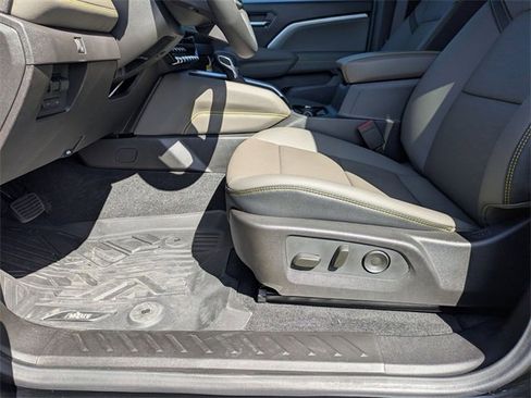 New 2025 Chevrolet Colorado ZR2 w/ ZR2 Bison Edition image 10