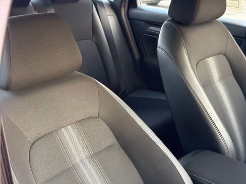 Used 2024 Honda Civic Sport image 10