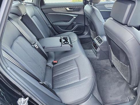 Used 2025 Audi A6 Premium Plus w/ Premium Plus Package image 6