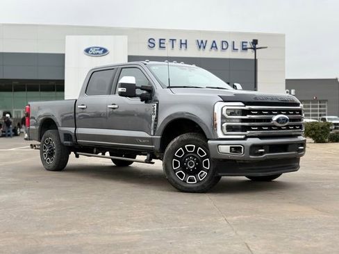 Used 2024 Ford F250 Platinum image 1