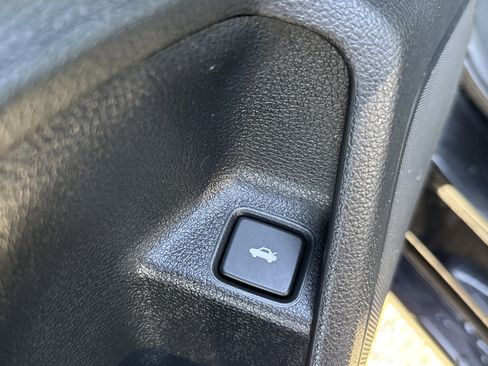 Used 2019 Honda Civic Sport image 15