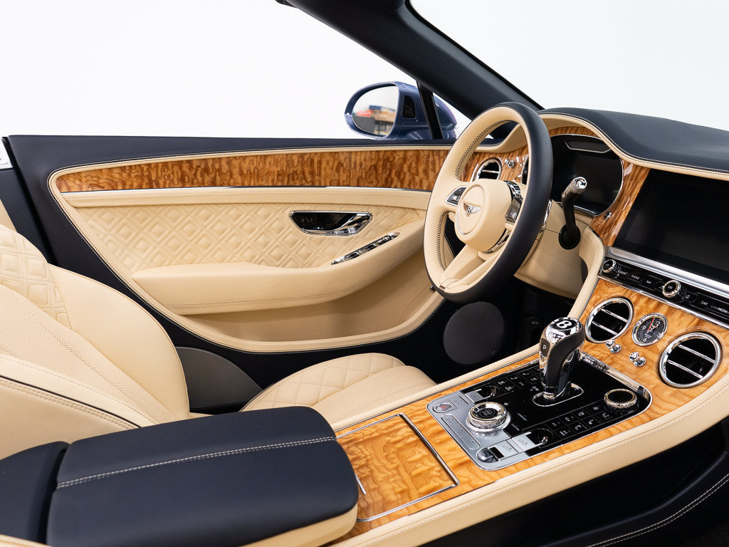 Certified 2023 Bentley Continental GT Azure AWD/4WD image 32