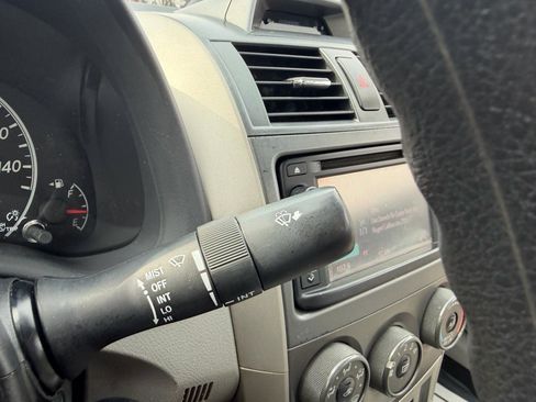 Used 2013 Toyota Corolla LE image 29