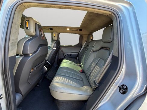 Used 2022 Rivian R1T Adventure image 33