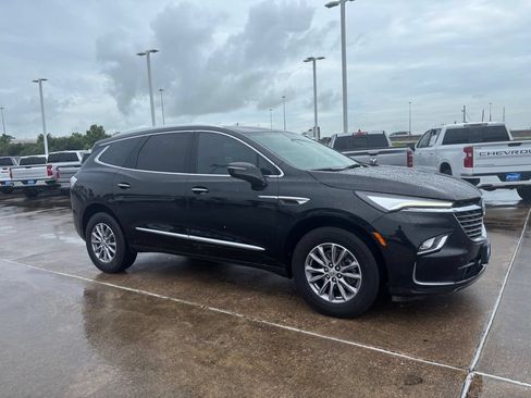 Used 2024 Buick Enclave Premium FWD image 7