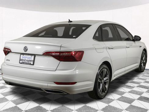 Used 2020 Volkswagen Jetta R-Line w/ R-Line Cold Weather Package image 18