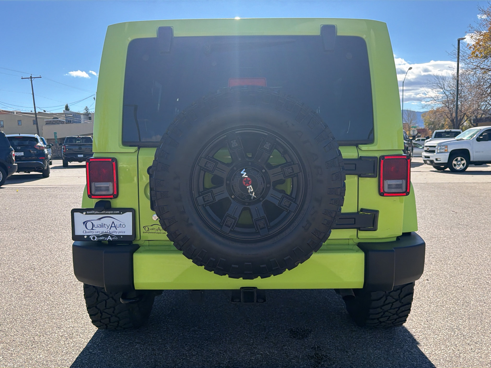 Used 2016 Jeep Wrangler Unlimited Sahara w/ Connectivity Group AWD/4WD image 8