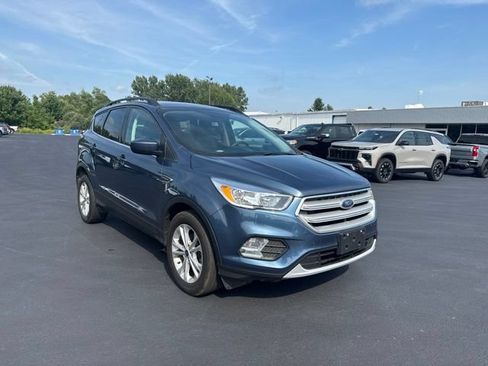 Used 2018 Ford Escape SE FWD image 4