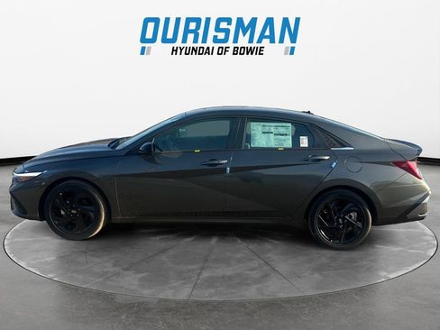 New 2026 Hyundai Elantra SEL Sport Premium FWD image 3
