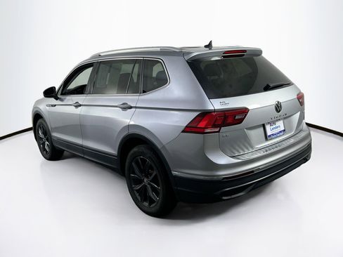 Used 2023 Volkswagen Tiguan SE AWD/4WD image 7