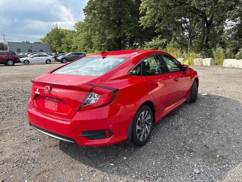 Used 2018 Honda Civic EX image 4