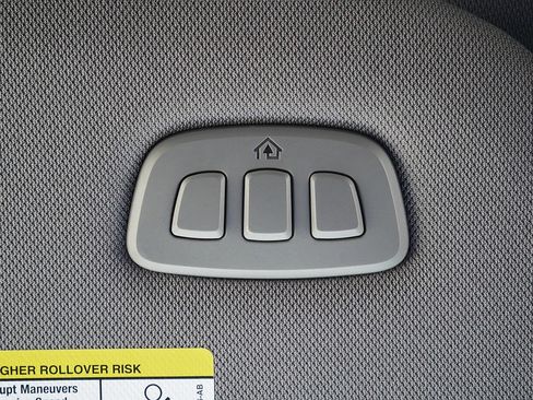 Used 2016 Ford F150 Lariat w/ Equipment Group 502A Luxury AWD/4WD image 54