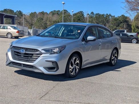 Used 2023 Subaru Legacy Premium image 7