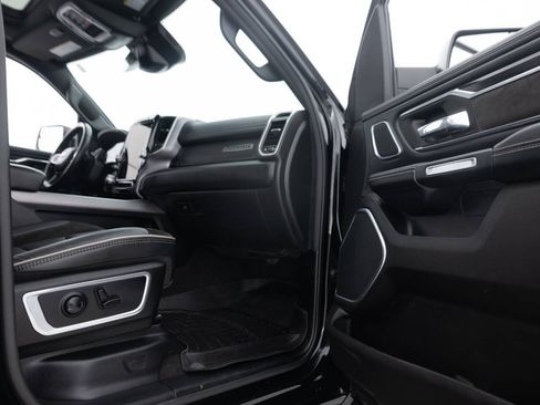 Used 2023 RAM 1500 Laramie AWD/4WD image 32