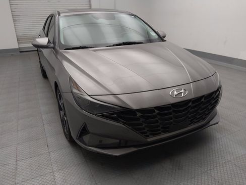Used 2023 Hyundai Elantra Limited w/ Cargo Package FWD image 14