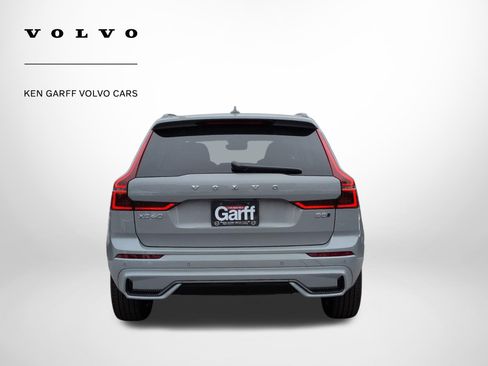 New 2026 Volvo XC60 B5 Core w/ Climate Package image 4