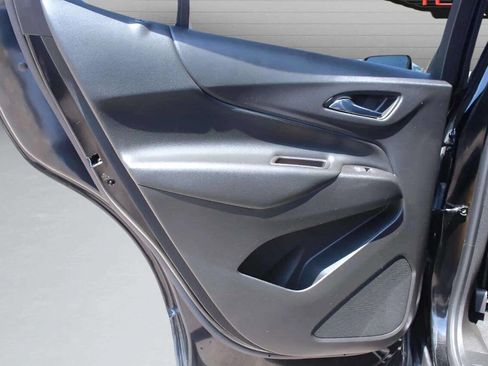 Used 2020 Chevrolet Equinox LT image 15