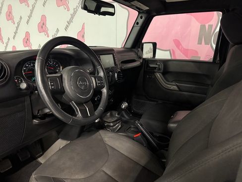 Used 2018 Jeep Wrangler Sport image 16