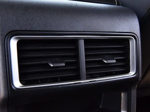 Certified 2025 Volkswagen Atlas Cross Sport SE FWD image 23