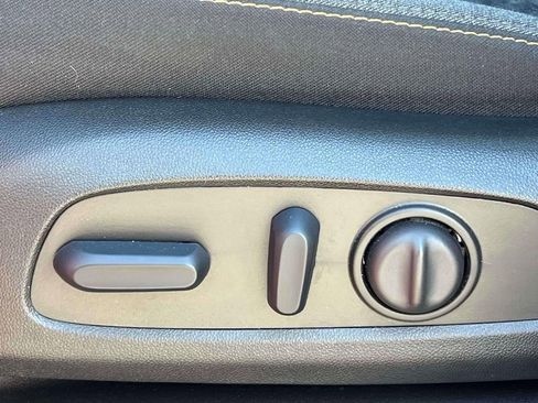 Used 2023 Chevrolet Equinox LT image 21