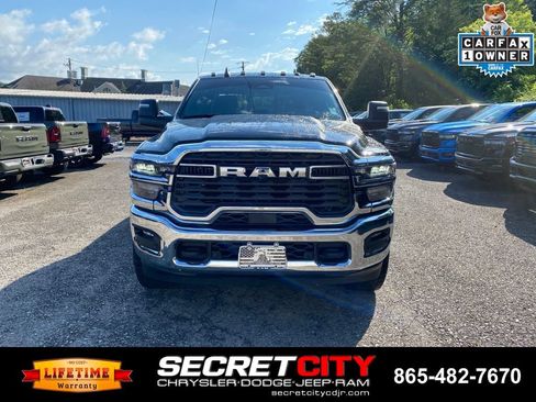 Used 2025 RAM 2500 Tradesman AWD/4WD image 2