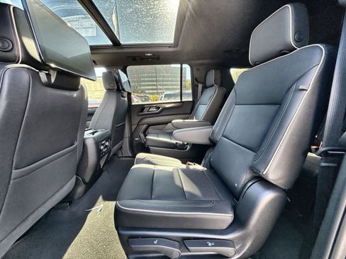 New 2026 GMC Yukon XL Elevation w/ Elevation Premium Package image 25
