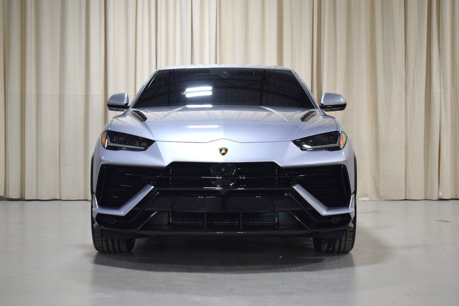 Used 2024 Lamborghini Urus Performante AWD/4WD image 9