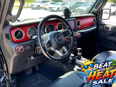 Used 2022 Jeep Gladiator Rubicon w/ LED Lighting Group AWD/4WD image 15