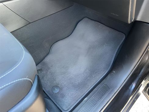 Used 2023 Jeep Grand Cherokee L Laredo image 39