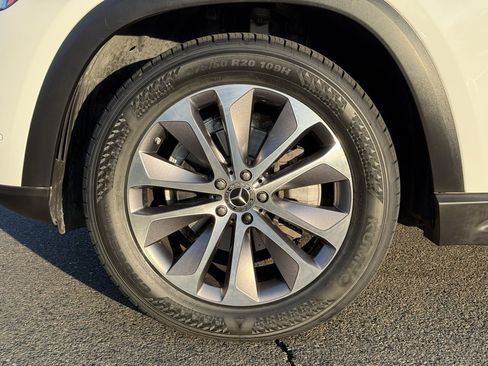 Used 2022 Mercedes-Benz GLE 350 GLE 350 w/ Premium Package image 16