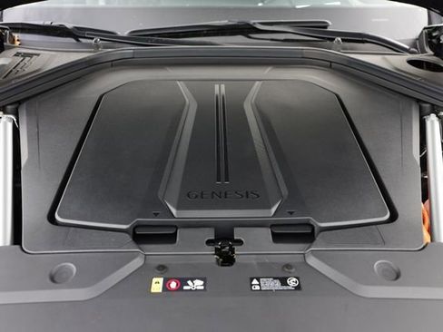 New 2025 Genesis Electrified GV70 Advanced w/ Prestige Package image 16