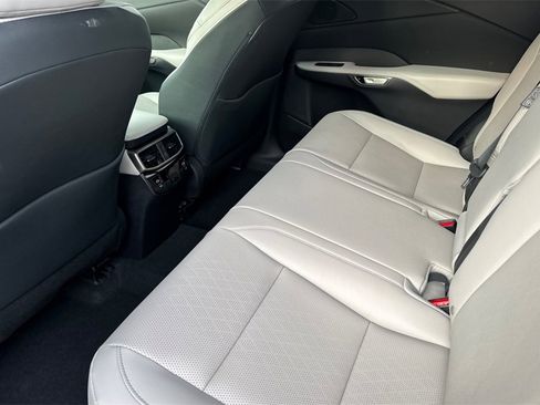 Used 2024 Lexus RX 350h image 11