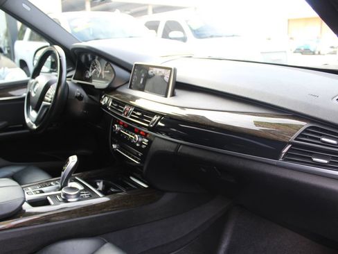 Used 2017 BMW X5 xDrive40e AWD/4WD image 24