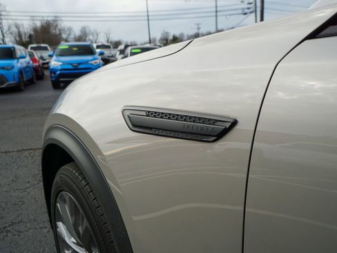 Used 2024 MAZDA CX-90 3.3 Turbo w/ Premium Package image 9