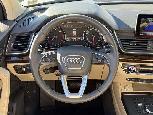 Used 2019 Audi Q5 2.0T Premium w/ Convenience Package image 12