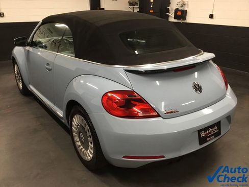 Used 2013 Volkswagen Beetle 2.5 FWD image 18
