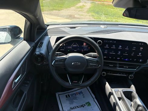 New 2025 Chevrolet Equinox EV RS AWD/4WD image 51