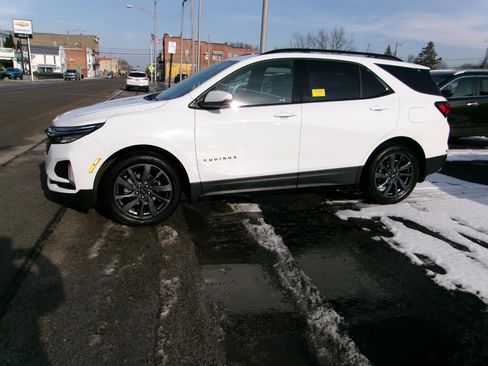Used 2022 Chevrolet Equinox RS w/ RS Leather Package image 1