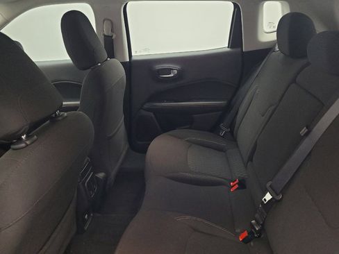Used 2020 Jeep Compass Sport image 18