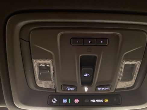 Used 2023 Chevrolet Silverado 1500 LT Trail Boss w/ LT Trail Boss Premium Package AWD/4WD image 33
