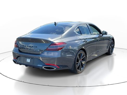 Used 2022 Genesis G70 3.3T RWD image 6