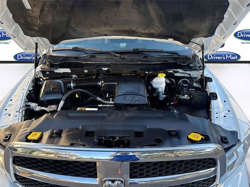 Used 2022 RAM 1500 Tradesman w/ Chrome Appearance Group image 30