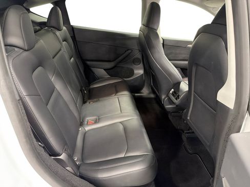 Certified 2023 Tesla Model Y Performance AWD/4WD image 11