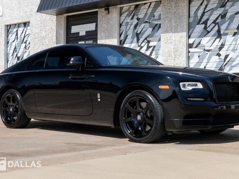 Used 2017 Rolls-Royce Wraith RWD image 19