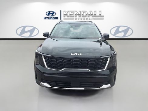 Used 2024 Kia Sorento S FWD image 2