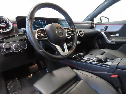 Used 2020 Mercedes-Benz A 220 image 7