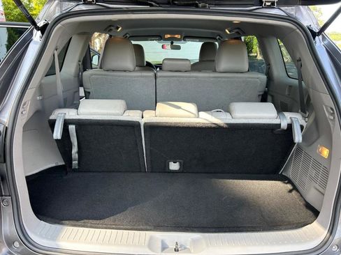 Used 2014 Toyota Highlander LE image 22