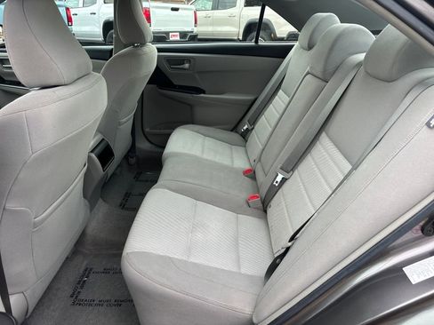 Used 2017 Toyota Camry LE image 24