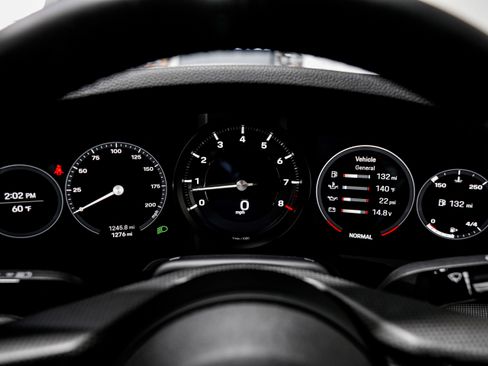 Used 2024 Porsche 911 Carrera S RWD image 11