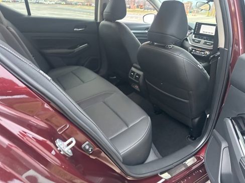 Used 2025 Nissan Altima 2.5 SL image 9